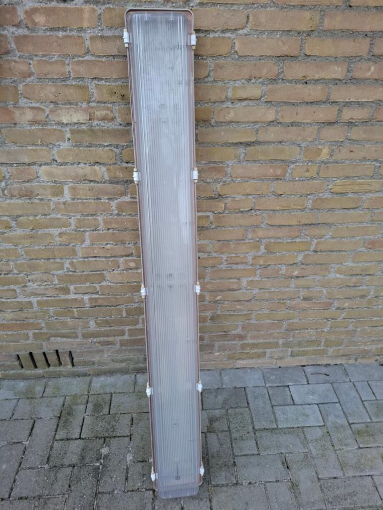 Spatwaterdichte TL bak zonder binnenwerk ca 1,50m lang, Ophalen, Zo goed als nieuw, Kunststof