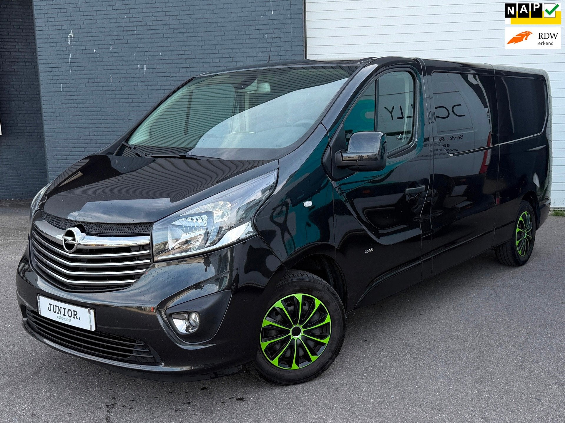 Opel Vivaro 1.6 CDTI L2H1 DC Sport 6PERSOONS/NAVI/TREKHAAK/C, Auto's, Voorwielaandrijving, Gebruikt, Origineel Nederlands, Bedrijf