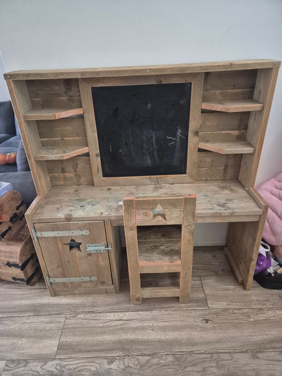 Houten Speeltafel met Krijtbord en Stoeltje - Opknapper, Ophalen, Gebruikt, Tafel(s) en Stoel(en)