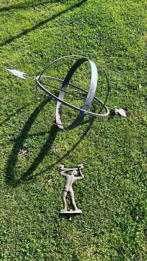 Antieke metalen armillairsfeer/tuindecoratie, Tuin en Terras, Zonnewijzers, Ophalen, Gebruikt