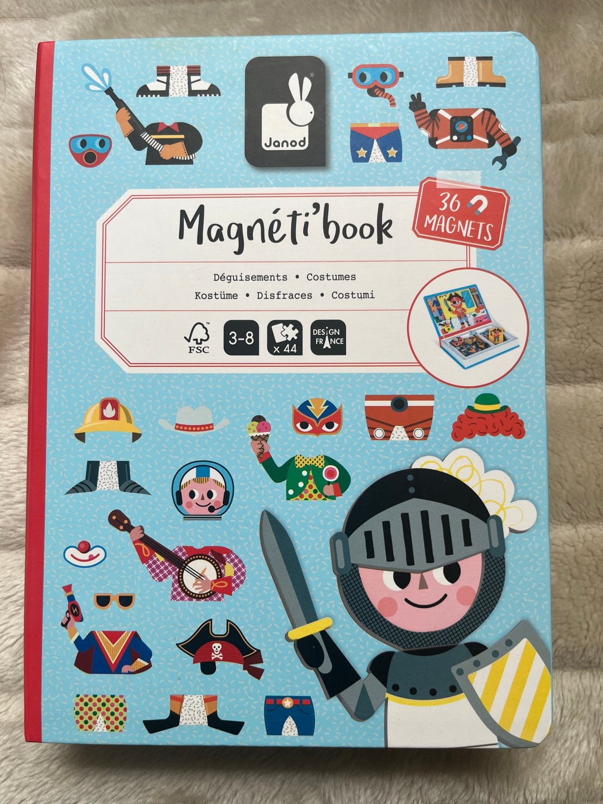 Janod Magneti'book Verkleedboek met 36 Magneten, Kinderen en Baby's, Speelgoed | Educatief en Creatief, Ophalen of Verzenden, Zo goed als nieuw