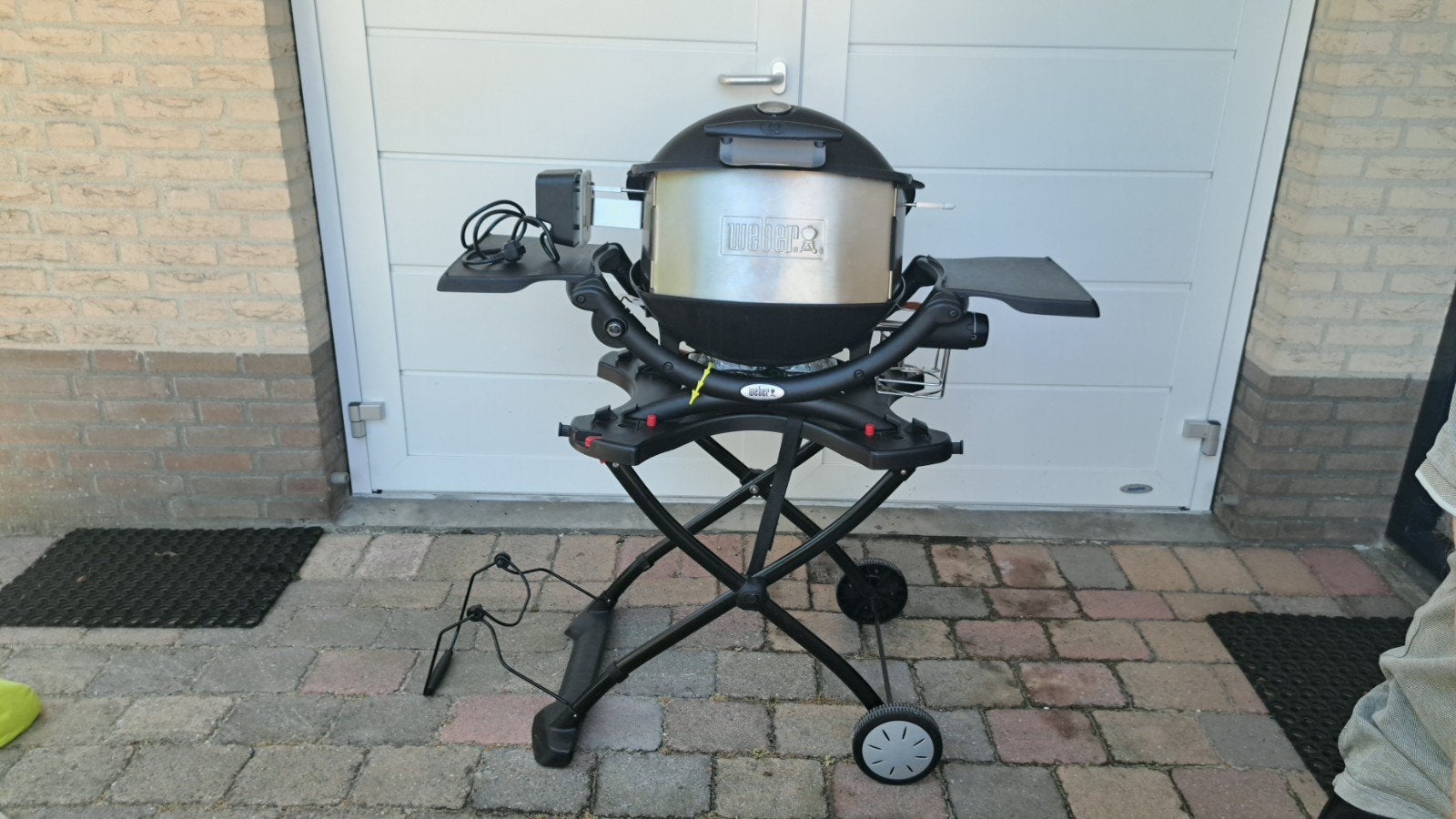 Weber Q1200 Gasbarbecue met onderstel en hoes., Ophalen, Gebruikt, Weber