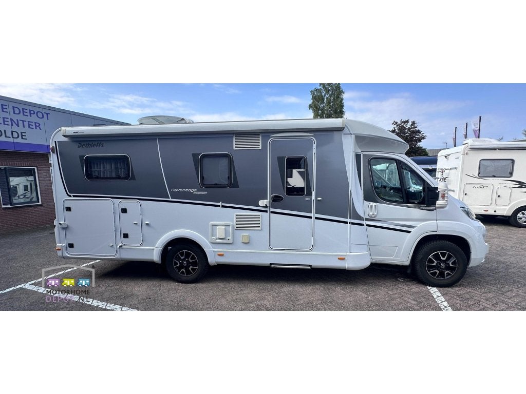 Dethleffs Advantage T 7051 EB NL camper Full options!!!, Caravans en Kamperen, Campers, 7 tot 8 meter, Bedrijf, L-zit, 7 tot 8 meter