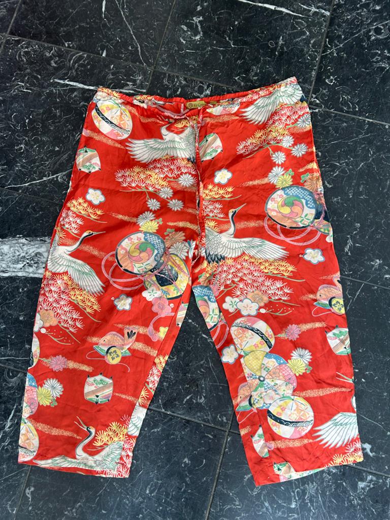 Zijde broek met kraanvogelprint - Kit Cornell, Kleding | Dames, Maat 38/40 (M), Ophalen of Verzenden, Zo goed als nieuw, Driekwart