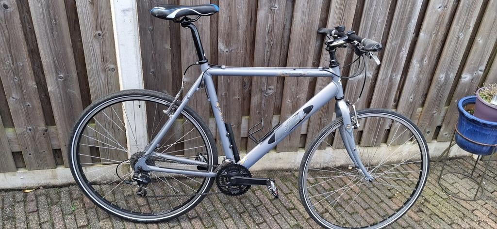 Sportieve fiets, Fietsen en Brommers, Fietsen | Racefietsen, Gebruikt, Overige merken, Meer dan 20 versnellingen, Aluminium, 57 tot 61 cm