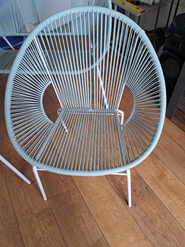 Acapulco stoelen en bankje, lichtgoenig en wit, Gebruikt, Overige kleuren, Drie, Acapulco, Modern, Bohemian