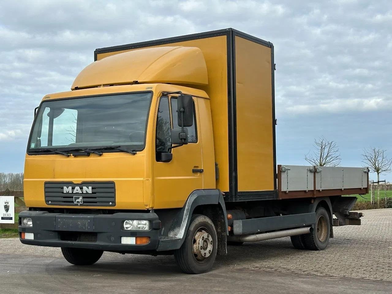 MAN LE 180 c !LANDBOUW KENTEKEN!BOSBOUW! DK1067, Auto's, Vrachtwagens, Achterwielaandrijving, Overige kleuren, MAN, Bedrijf
