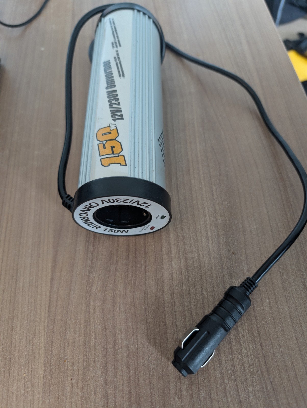Vechline CanShape 150W Omvormer 12V naar 230V met USB, Ophalen of Verzenden, Gebruikt