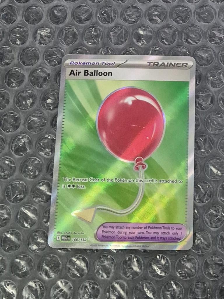 Air Balloon 166/132 Mega Evolution Base Set MEG, Ophalen of Verzenden, Zo goed als nieuw, Losse kaart, Foil