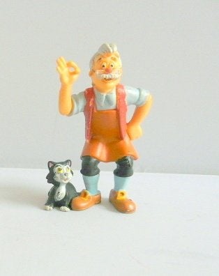 Gepetto met poes en sleutelhanger Pinokkio, Ophalen of Verzenden, Peter Pan of Pinokkio, Zo goed als nieuw, Beeldje of Figuurtje
