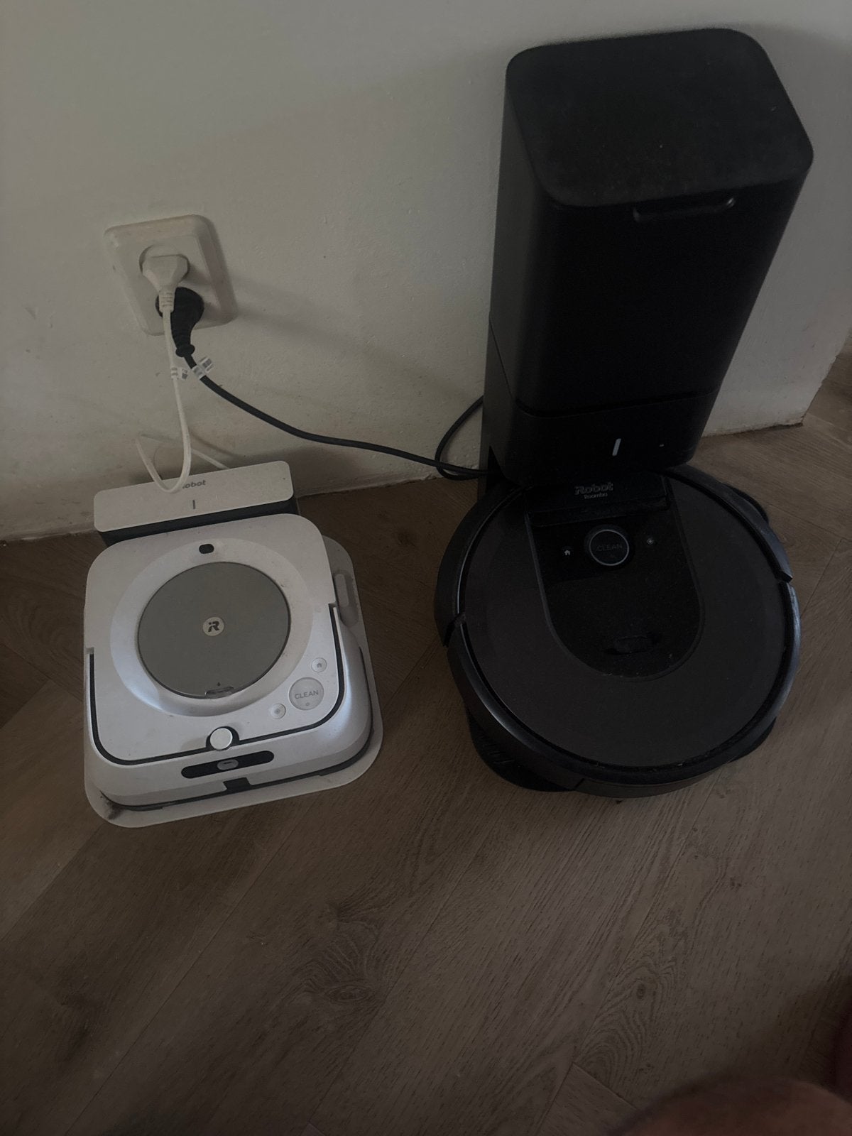 iRobot Roomba Robotstofzuiger en Braava Dweilrobot Set, Witgoed en Apparatuur, Stofzuigers, Gebruikt, Robotstofzuiger, iRobot