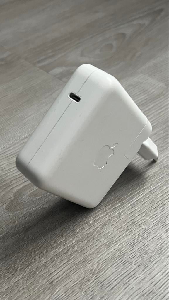 Apple 61W USB-C Power Adapter Oplader (Model A1947), Ophalen of Verzenden, Zo goed als nieuw