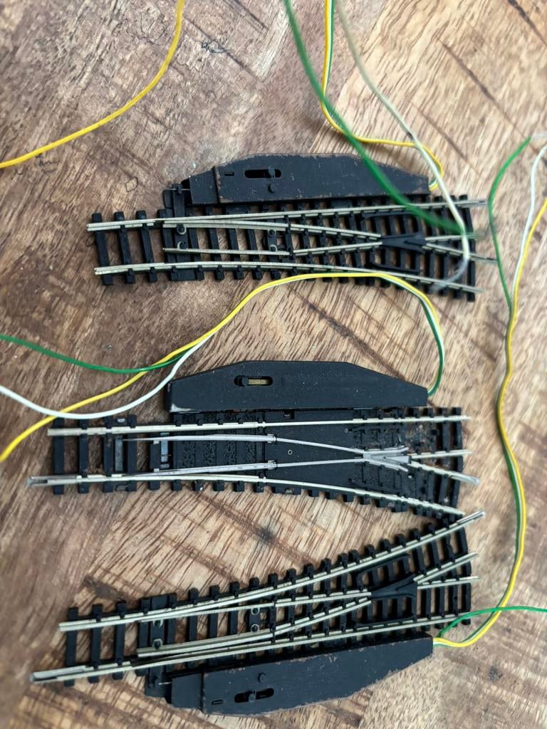 4 wissels minitrix, Gebruikt, Gelijkstroom, Trix, Rails