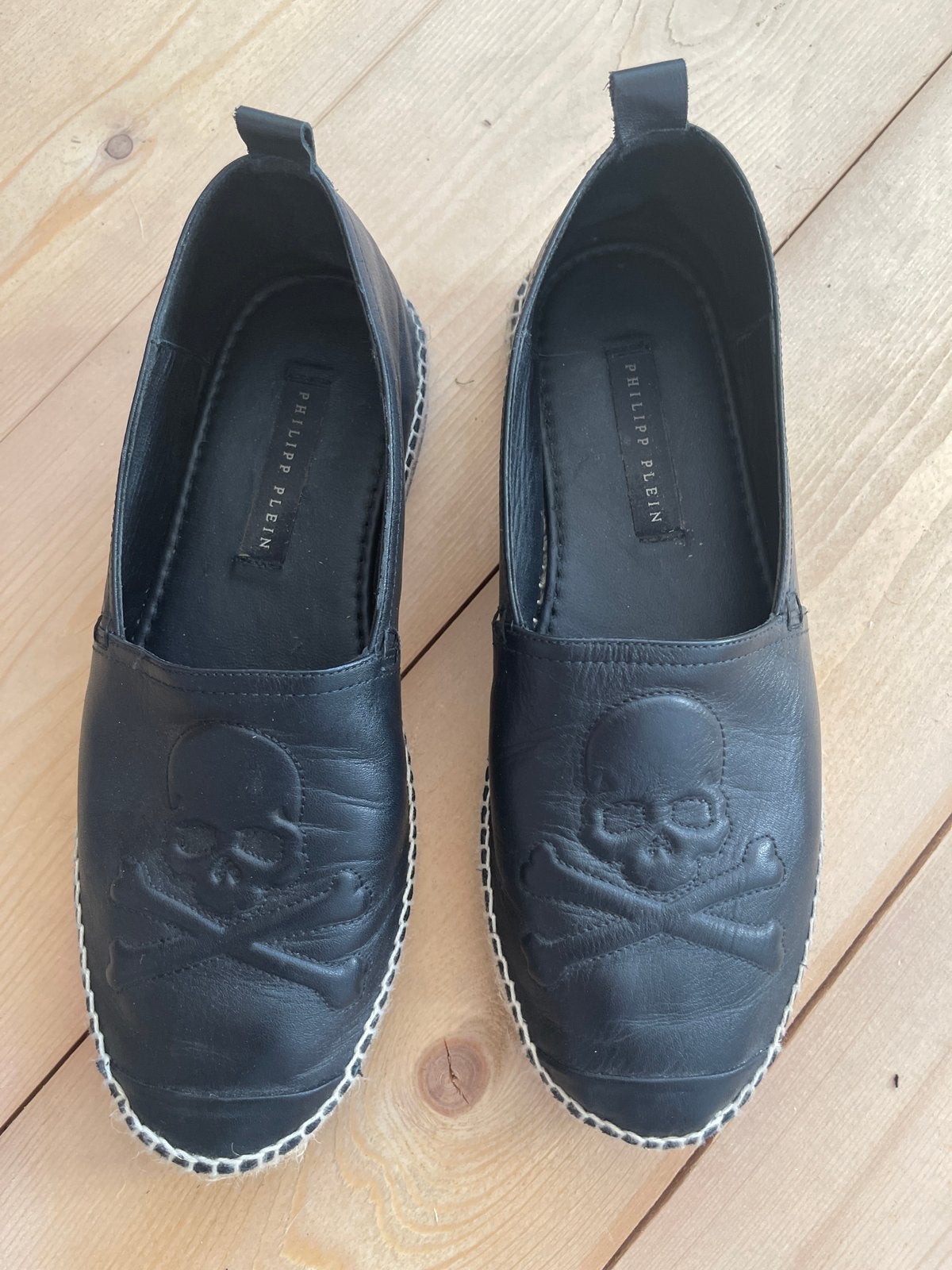 Philipp Plein Espadrilles met Doodshoofd - Maat 41, Ophalen of Verzenden, Zo goed als nieuw, Zwart, Espadrilles of Moccasins