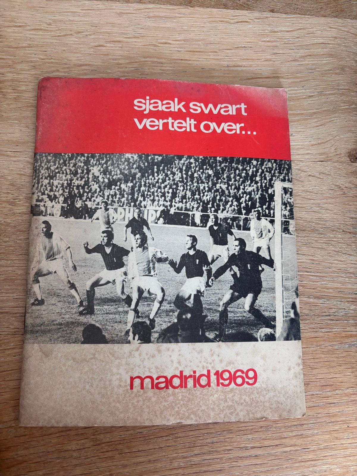 Sjaak Swart Vertelt Over... Madrid 1969 Boek, Ophalen of Verzenden, Gelezen, Balsport