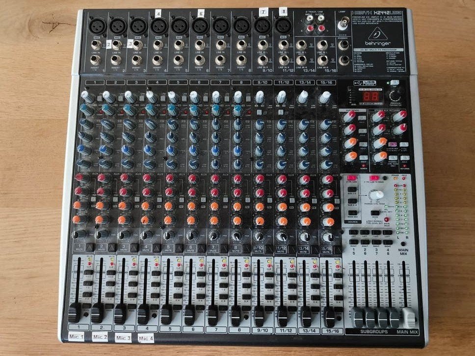 Behringer Xenyx X2442USB Mengpaneel, Muziek en Instrumenten, Mengpanelen, Ophalen of Verzenden, Gebruikt, 20 kanalen of meer, Microfooningang