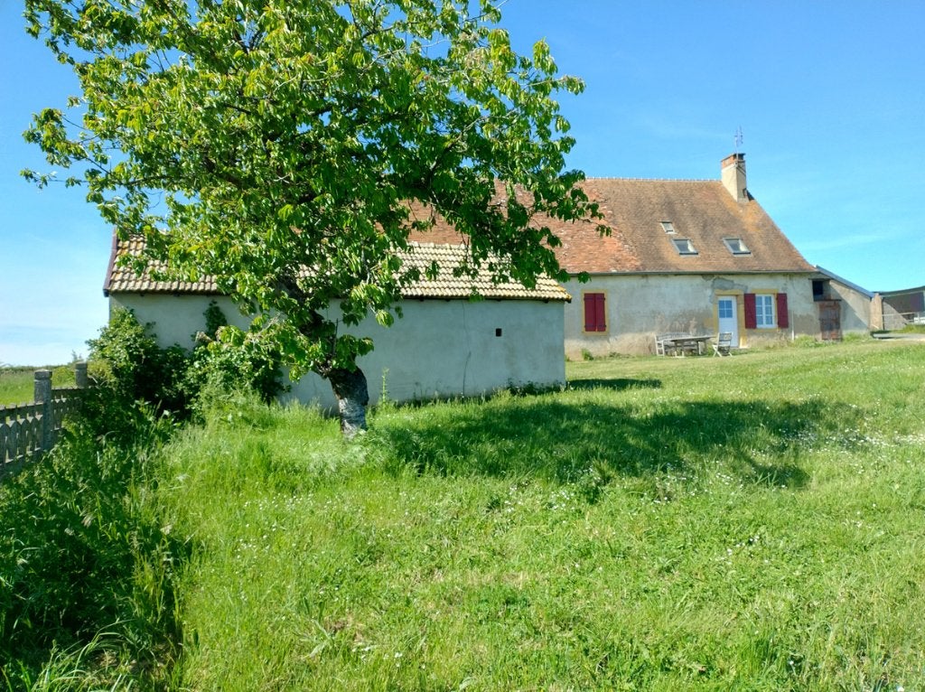 Boerderij in de Franse Bourgogne te koop, Uxeau, 96 m², Frankrijk, Woonhuis