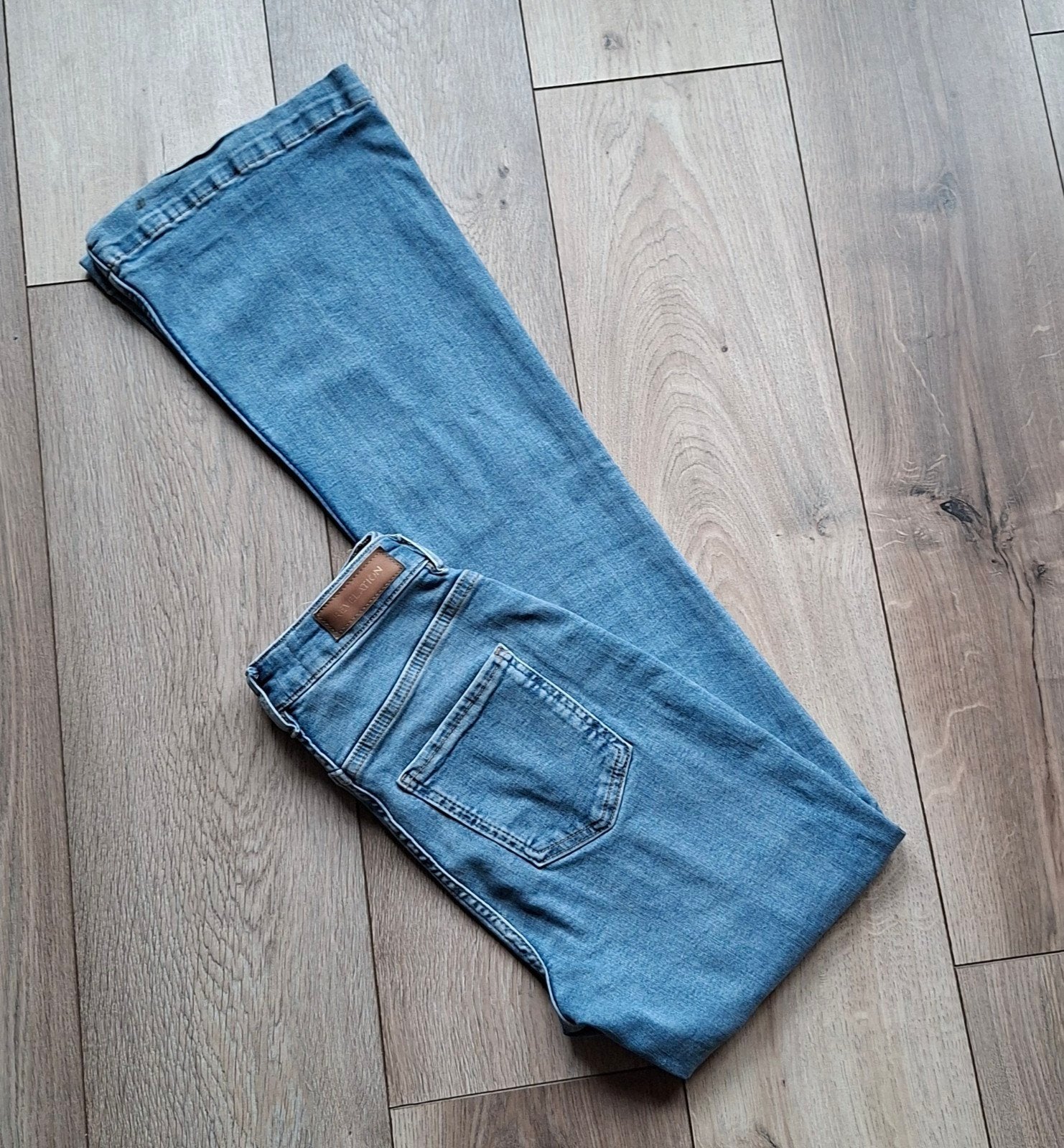 REVELATION Jeans flare XS34 Lengte 34, Blauw, Ophalen of Verzenden, Zo goed als nieuw, W27 (confectie 34) of kleiner