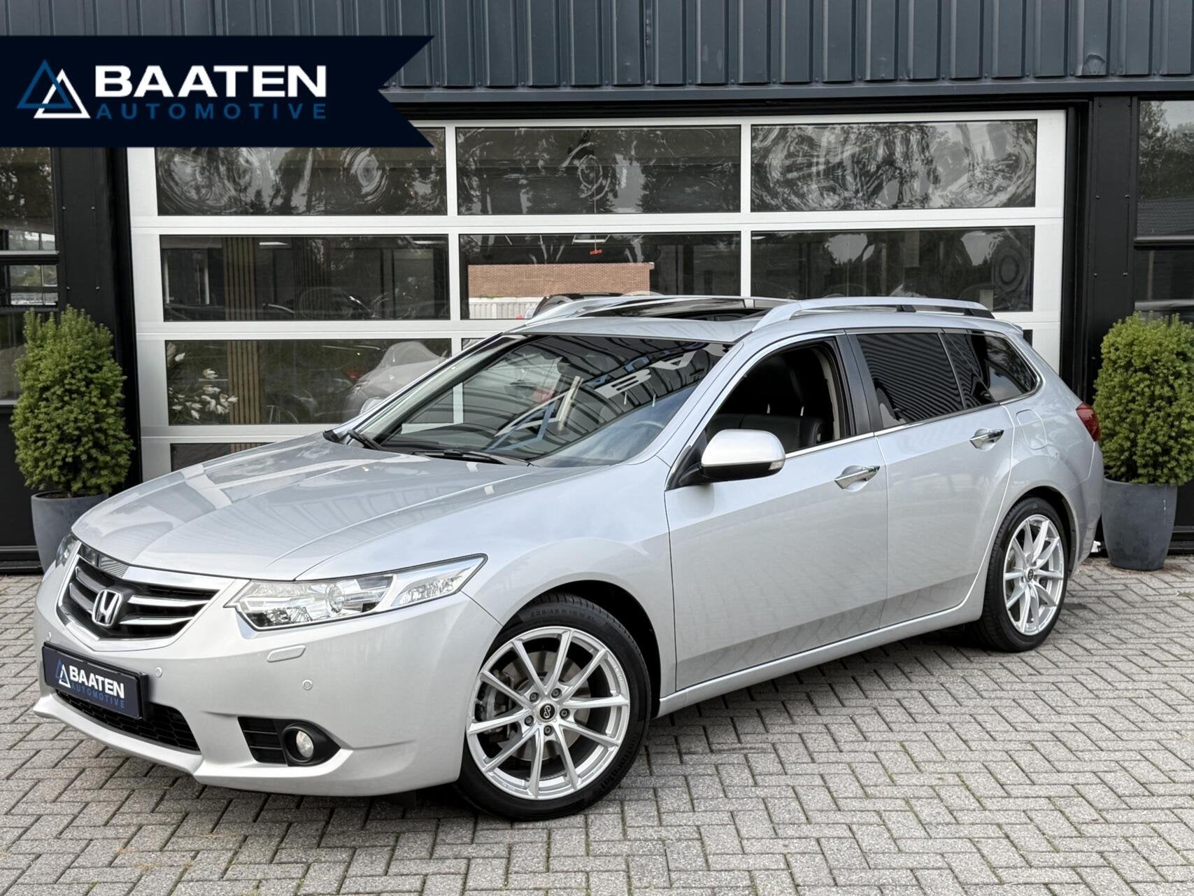 Honda Accord Tourer 2.4 Executive UNIEK |Dealer oh|Pano|Lede, Dealer onderhouden, Zwart, Leder, 2354 cc