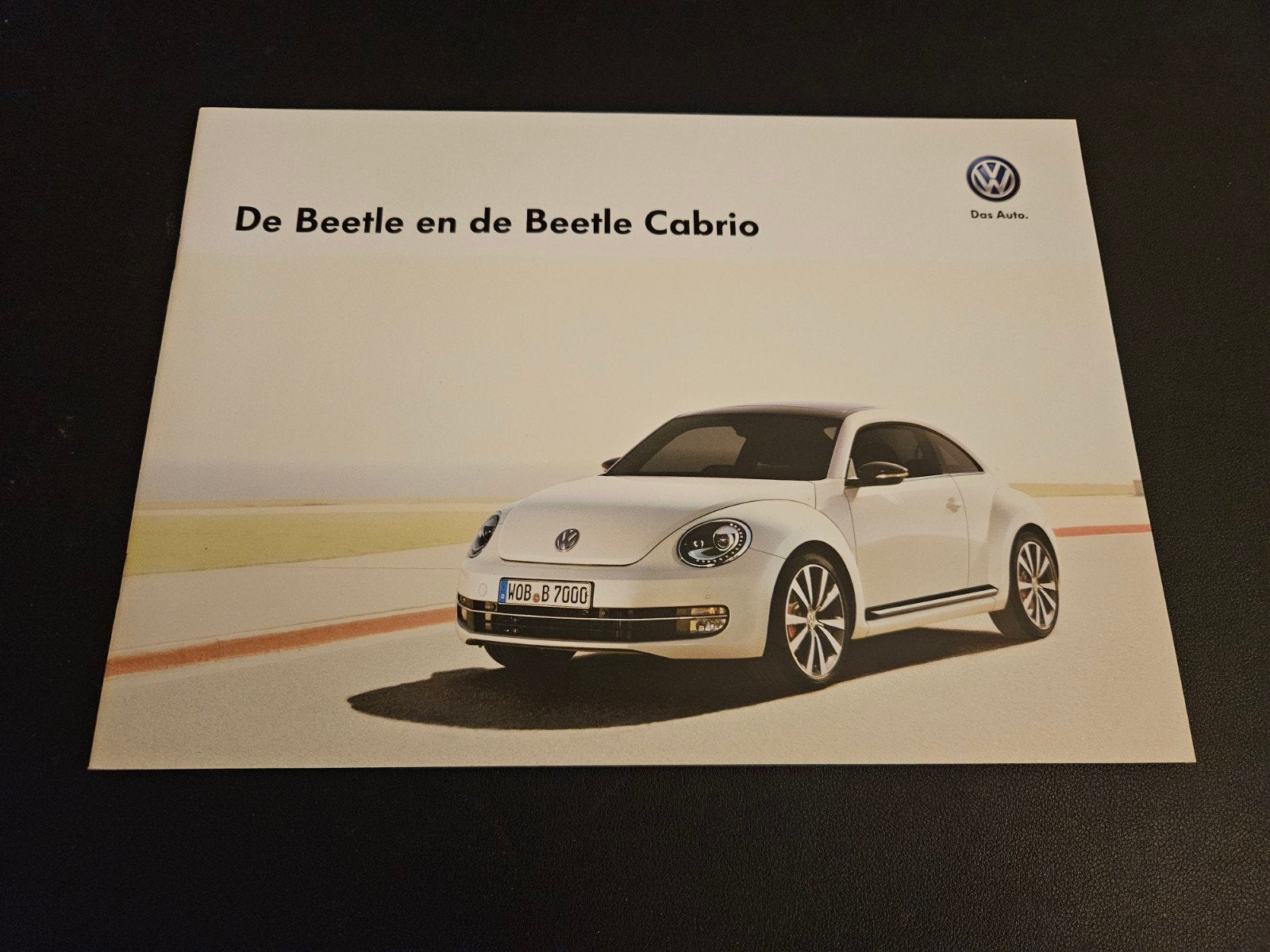 Brochure Volkswagen Beetle & Beetle Cabrio 2013, Ophalen of Verzenden, Zo goed als nieuw, Volkswagen