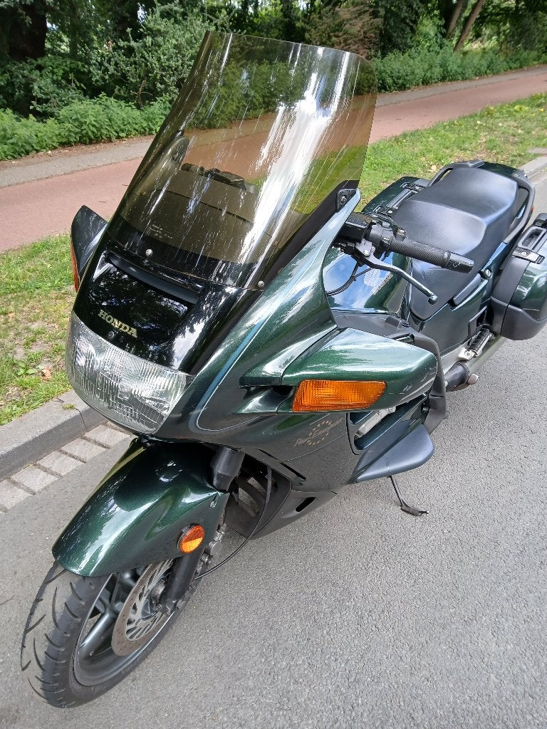 Honda st 1100, Motoren, Motoren | Honda, Particulier, Toermotor, meer dan 35 kW, 4 cilinders, Motorrijbewijs A, Cardan-aandrijving