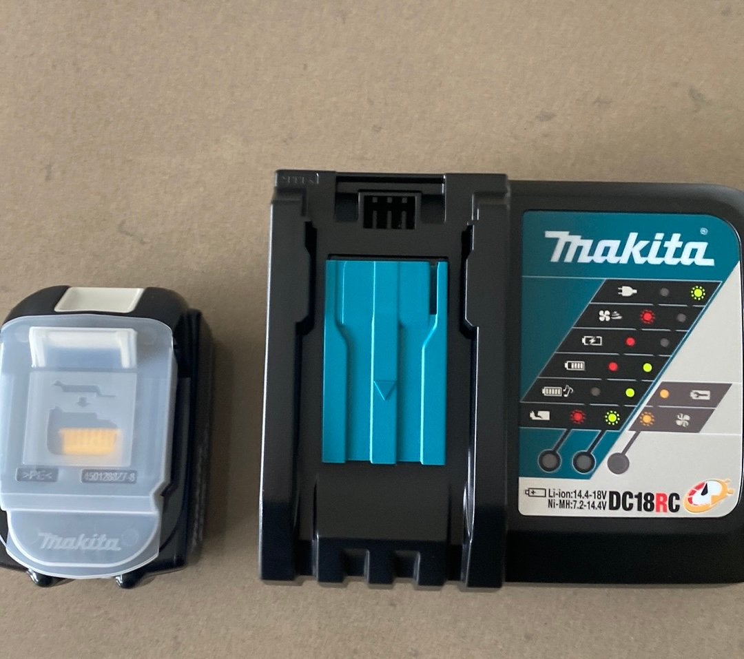 Nieuwe orginele Makita DC18RC oplader met 18V 3.0Ah accu, Nieuw