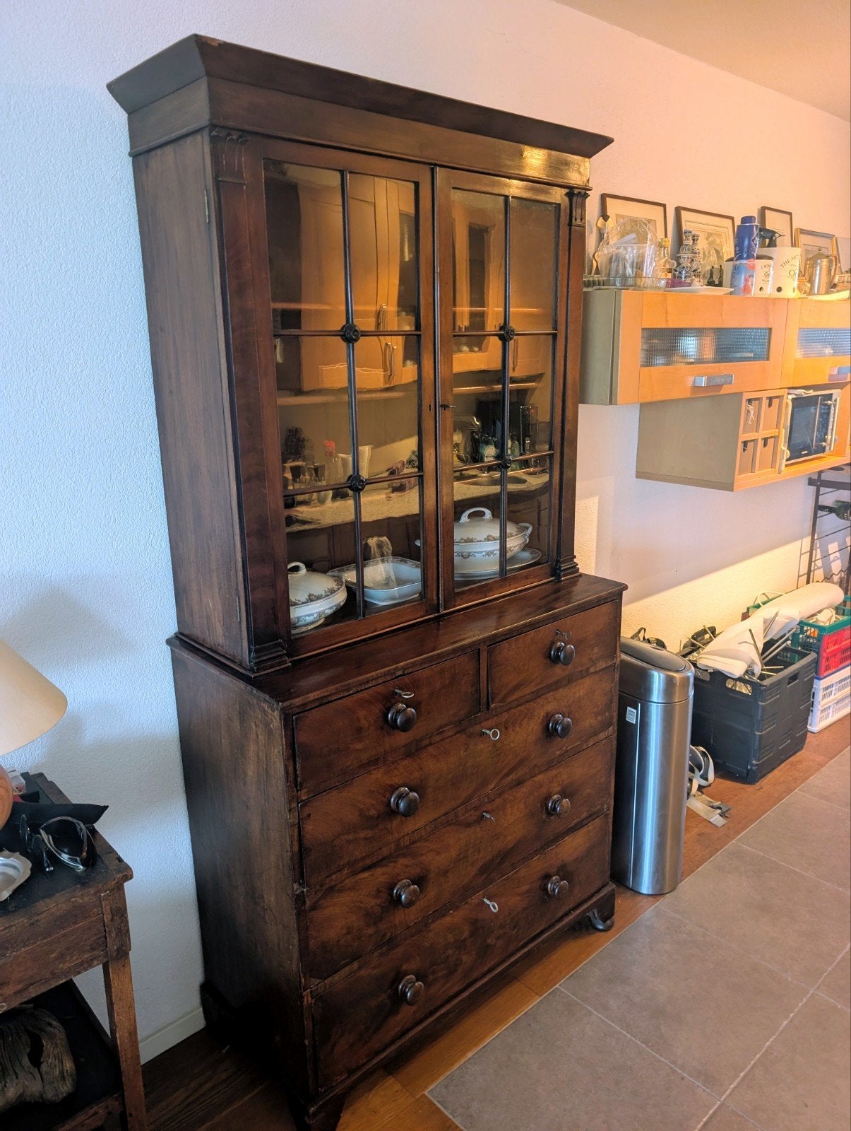 Klassieke mahoniehouten servieskast – Biedermeier stijl, Ophalen