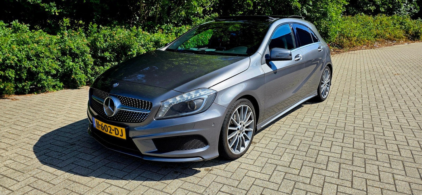 Mercedes-Benz A200 AMG  Automaat Pano, Automaat, Achterwielaandrijving, 1295 kg, 1595 cc