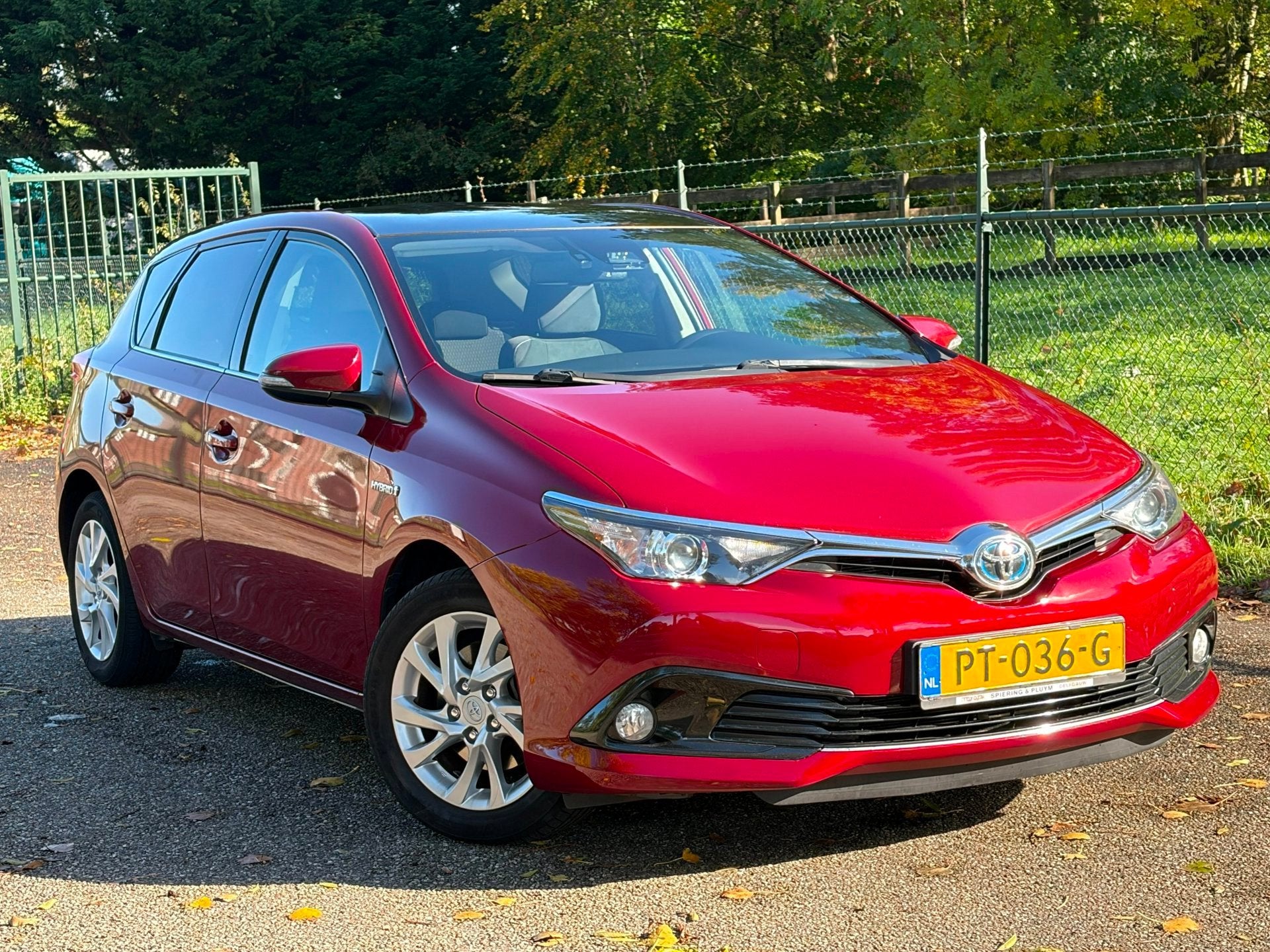 Toyota Auris 1.8 Hybrid Dynamic /Navi/Pano/Camera/Trekhaak/, Auto's, 28 km/l, Gebruikt, Euro 6, 4 cilinders