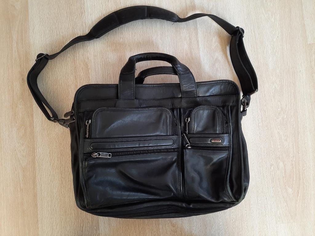 Tumi 96141DH Black Leather Organizer Laptop Briefcase, Gebruikt, Aktetas, Ophalen of Verzenden, Zwart