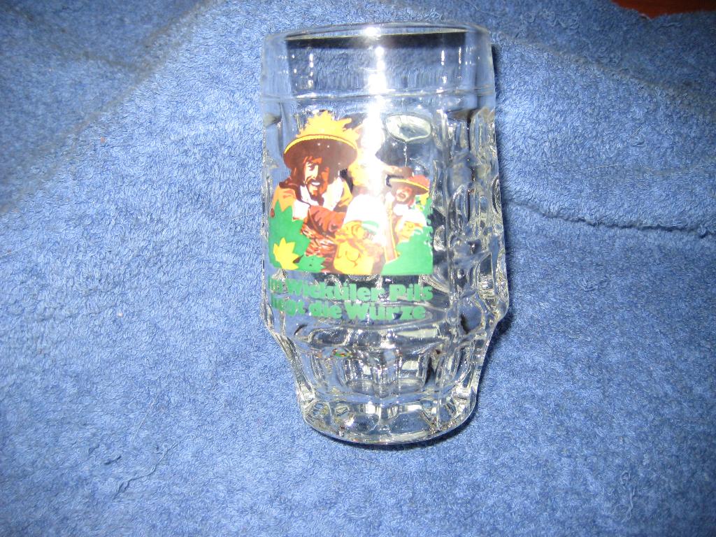 Wicküler: glazen bierkruik met de 3 Musketiere, Verzamelen, Biermerken, Ophalen of Verzenden, Zo goed als nieuw, Glas of Glazen
