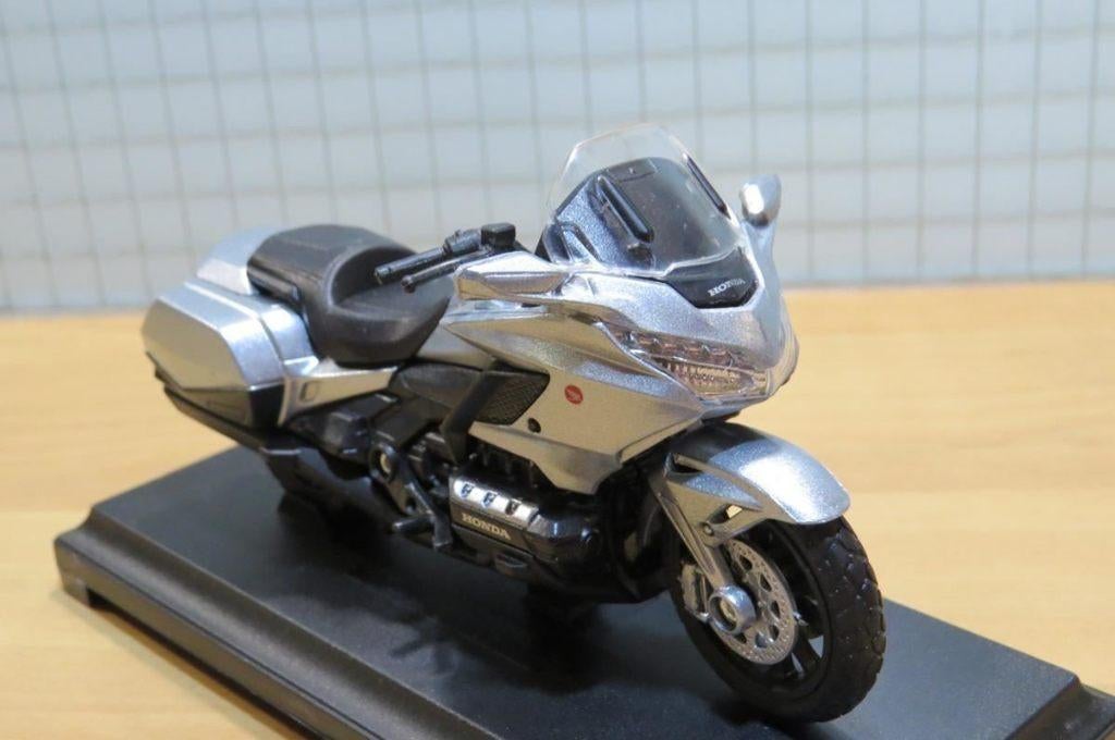 Honda GL1800 Goldwing grey 1:18, Hobby en Vrije tijd, 5657 ES  Eindhoven Nederland, Nieuw, Ophalen of Verzenden, Toi-Toys International