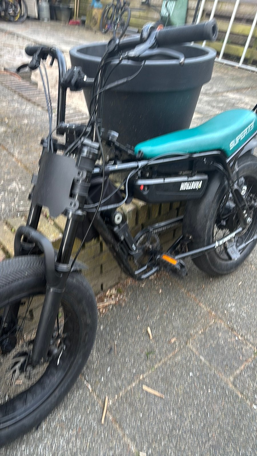 Super 73 gepimt nieuwe sterke motor en dubble accu, Fietsen en Brommers, Ophalen of Verzenden, Zo goed als nieuw, Overige merken