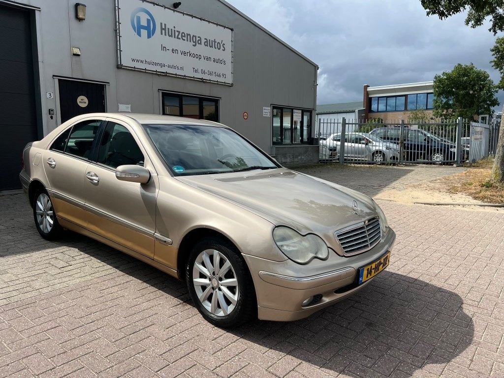 Mercedes-Benz C-Klasse 180 Elegance| SEDAN|CLIMA|EXPORT| APK, Auto's, Mercedes-Benz, 1355 kg, 1998 cc, Stof, Gebruikt