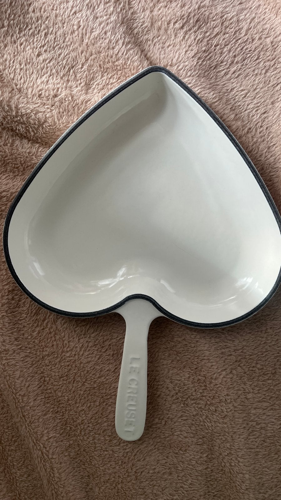 Le Creuset Hartvormige Ovenschaal - Wit, Le Creuset, Overige typen, Ophalen of Verzenden, Zo goed als nieuw