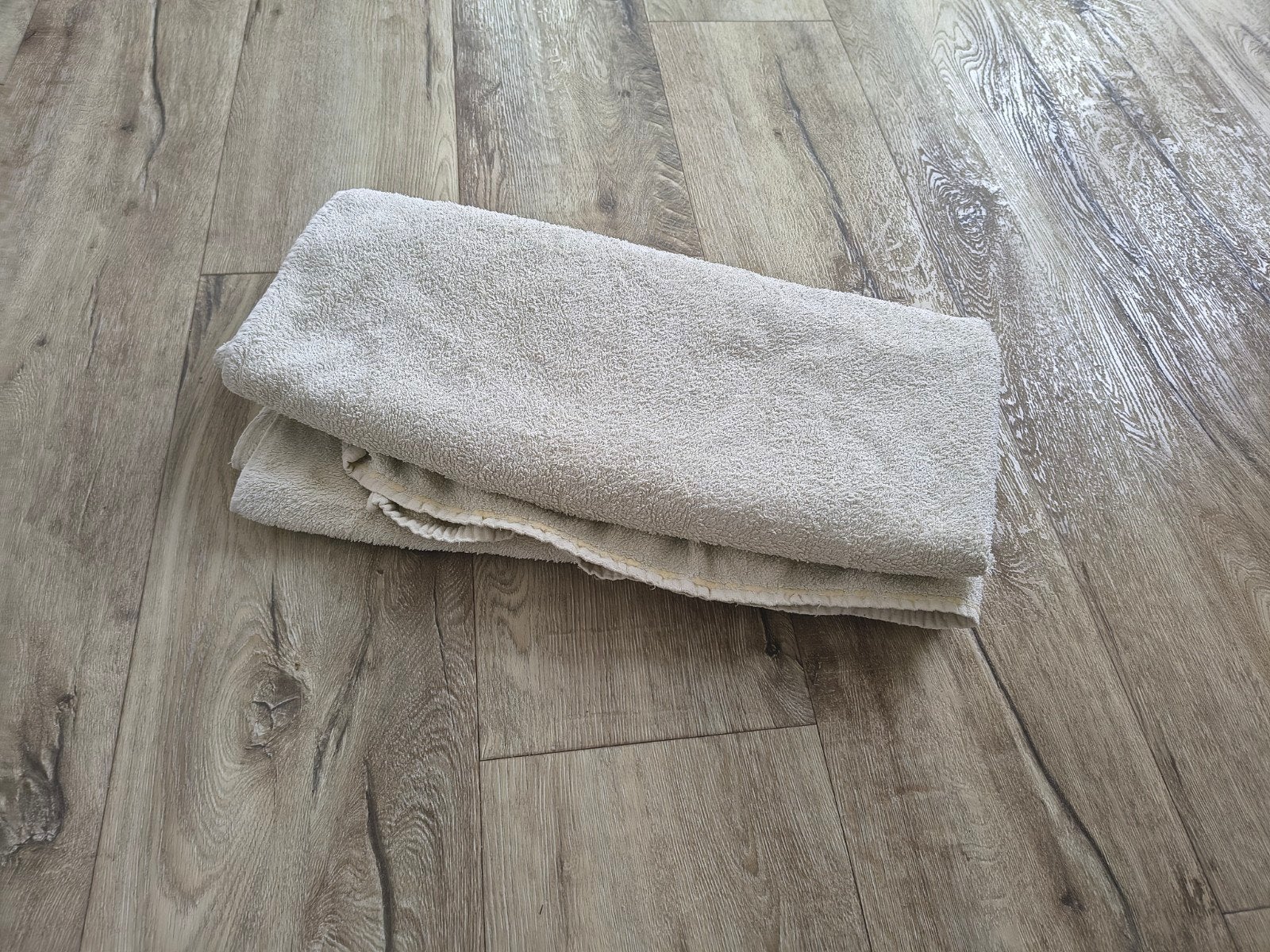 Prachtige grote vintage badhanddoek ecru van Cannon 170x90., Huis en Inrichting, Gebruikt, Handdoek, Ophalen of Verzenden, Onb
