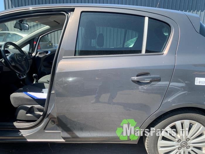 Portier 4Deurs links-achter van een Opel Corsa (GWH)