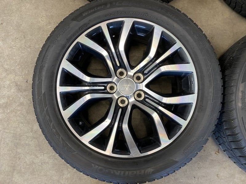 18 inch originele velgen + winterbanden Mitsubishi Outlander, Auto-onderdelen, 18 inch, Gebruikt, -, -
