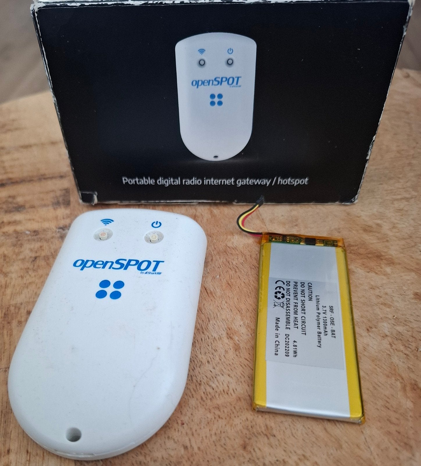 Foto 2 van OpenSPOT 4 Pro en Anytone d168