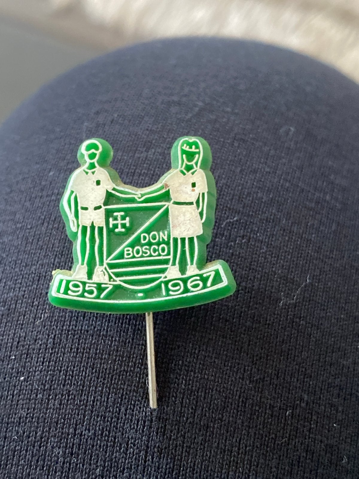 Vintage Don Bosco Speldje 1957-1967 Groen, Verzamelen, Ophalen of Verzenden, Gebruikt, Overige onderwerpen, Speldje of Pin