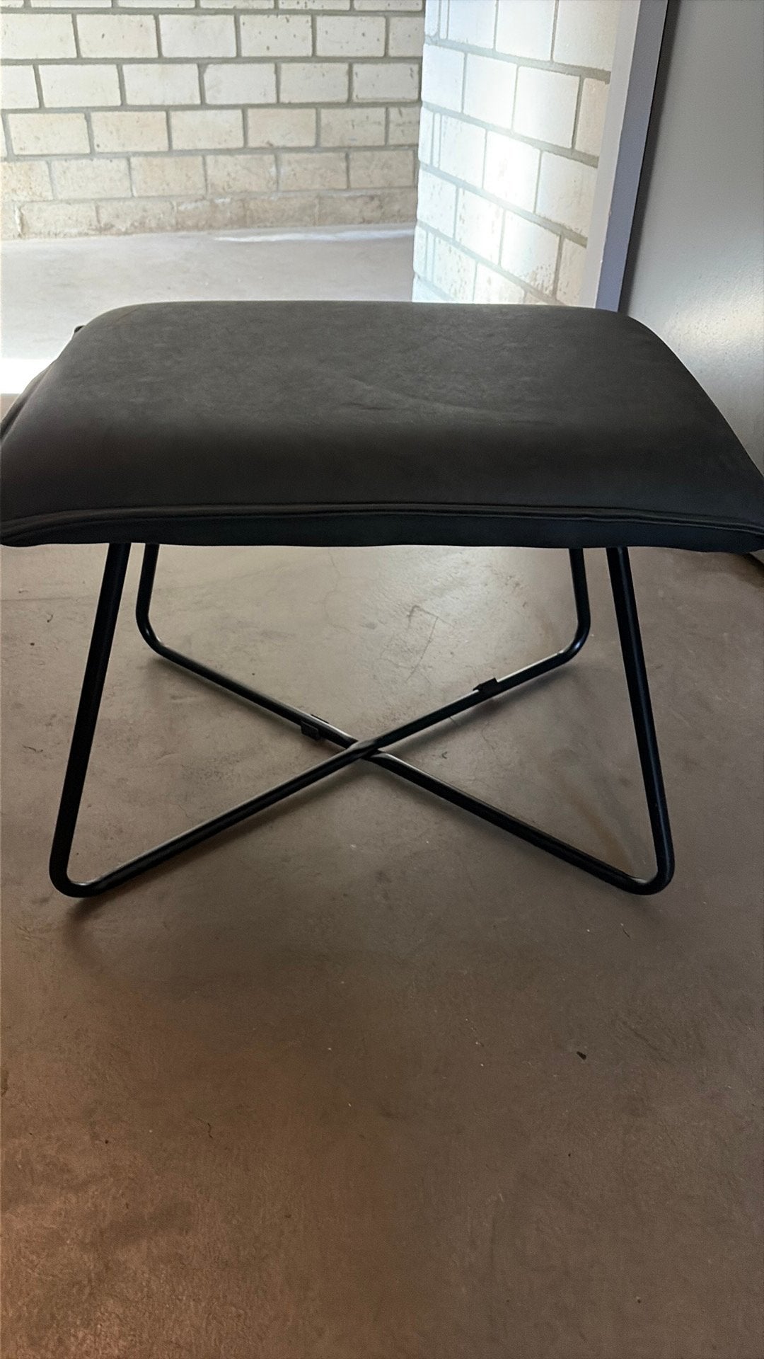 Klein bankje voor de voeten, Ophalen, Zo goed als nieuw, Rechthoekig, Minder dan 50 cm