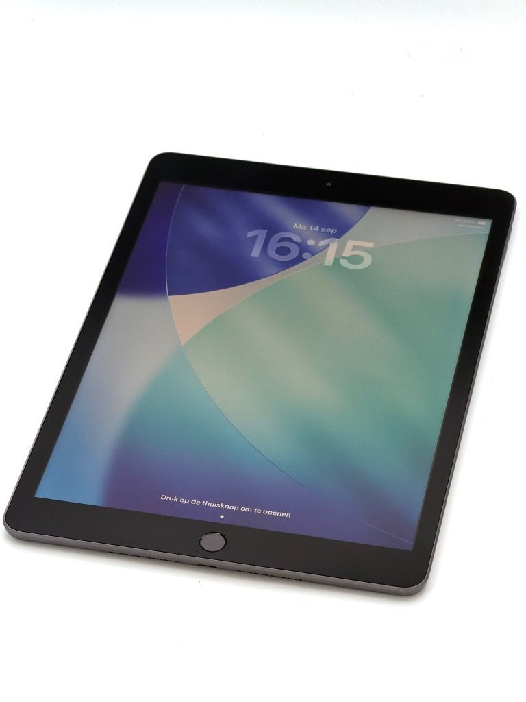 Erg Nette iPad 8th gen Black, met 100% batterijconditie!, Computers en Software, 10 inch, Gebruikt, 32 GB, Apple