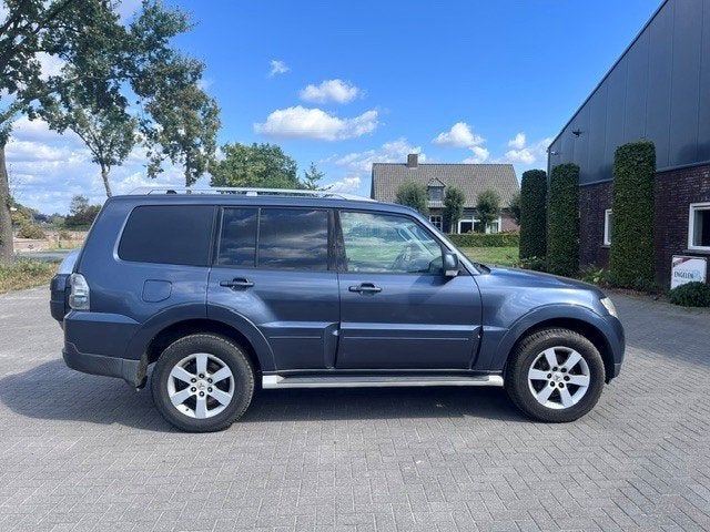Mitsubishi Pajero 3.2D(motor defect), Auto's, Automaat, Blauw, Leder, Bedrijf
