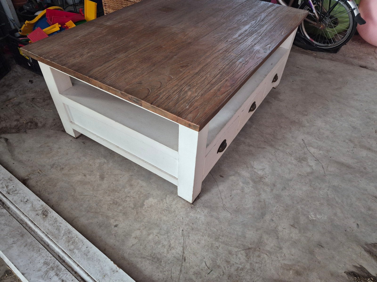 Robuuste salontafel met lades en opbergruimte, Ophalen, Gebruikt, 100 tot 150 cm, 50 tot 100 cm