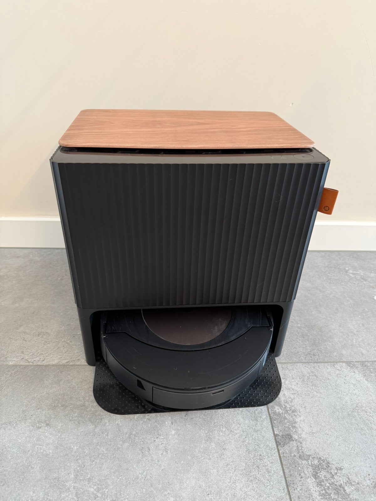 iRobot Roomba J9+ Robotstofzuiger en dweilrobot - Clean Base, Witgoed en Apparatuur, Stofzuigers, Zo goed als nieuw, Robotstofzuiger