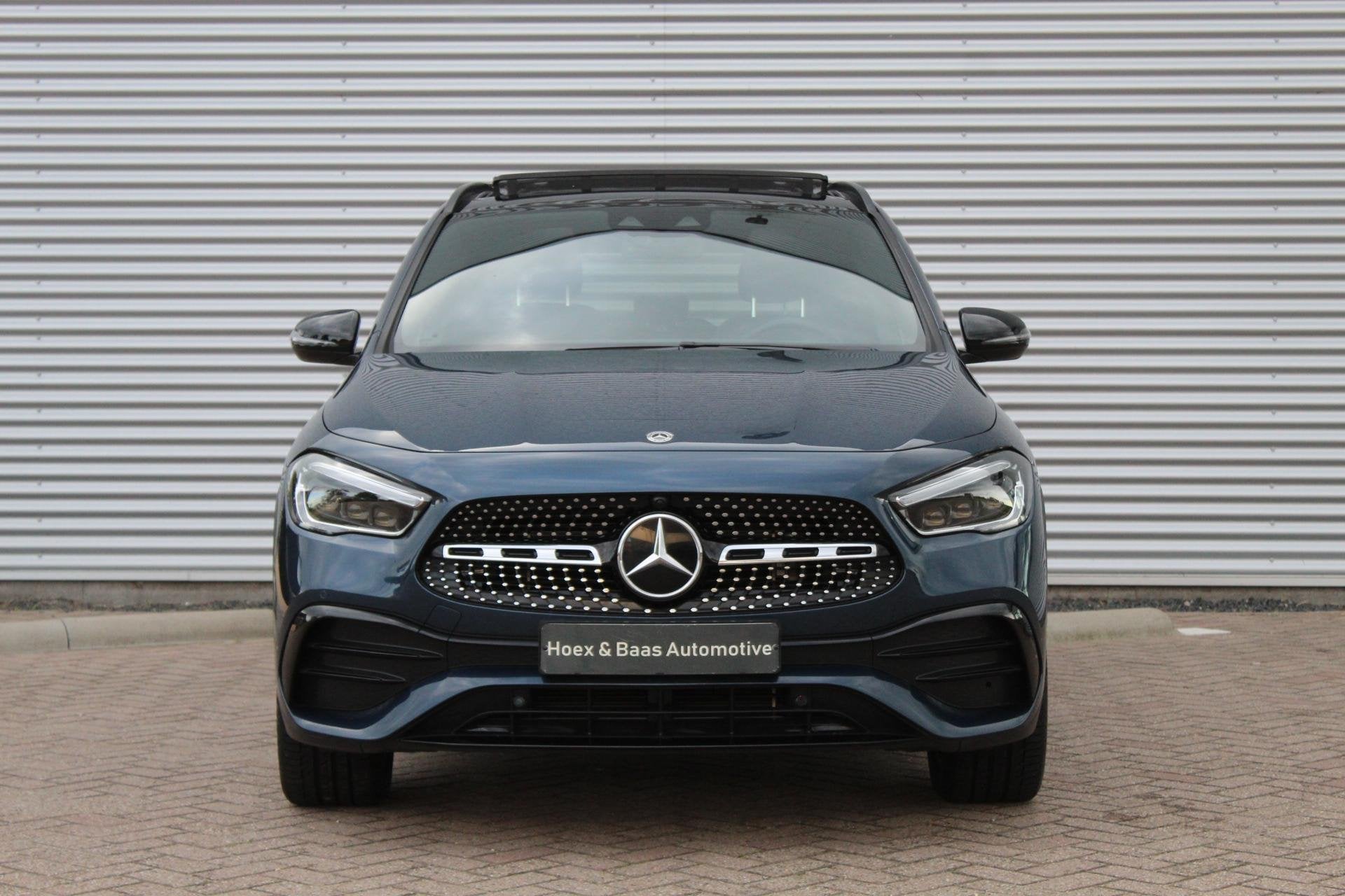 Mercedes GLA-klasse 250 e AMG /panodak/ memory seats/sfeervl, Origineel Nederlands, Bedrijf, Hybride Elektrisch/Benzine, 71 km/l