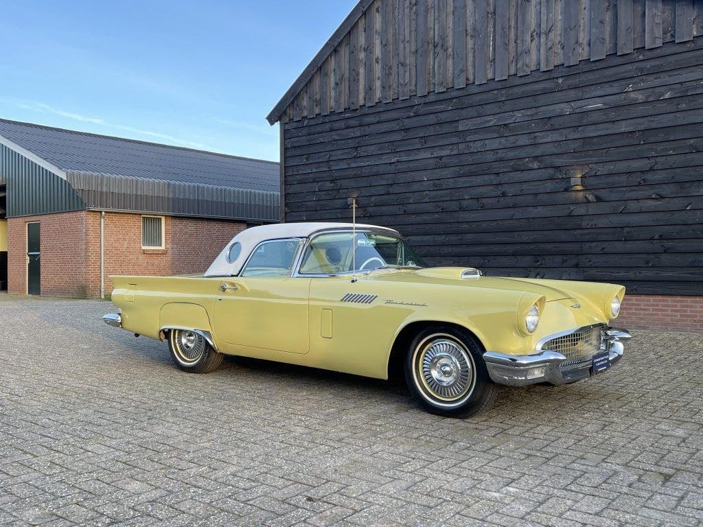 Ford USA Thunderbird Roadster V8 Aut. Hard- en Soft Top 1957, Automaat, Achterwielaandrijving, 4800 cc, Cabriolet