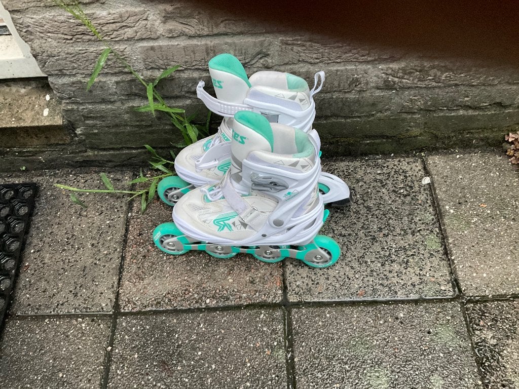 Roces skeelers wit / mintgroen, Dames, Roces, Ophalen of Verzenden, Inline skates 4 wielen