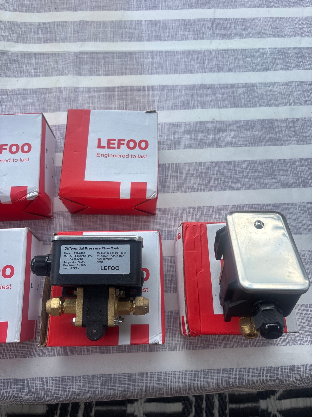 LEFOO Differentiële Druk Flow Schakelaar LF52A-100, Ophalen of Verzenden, Nieuw