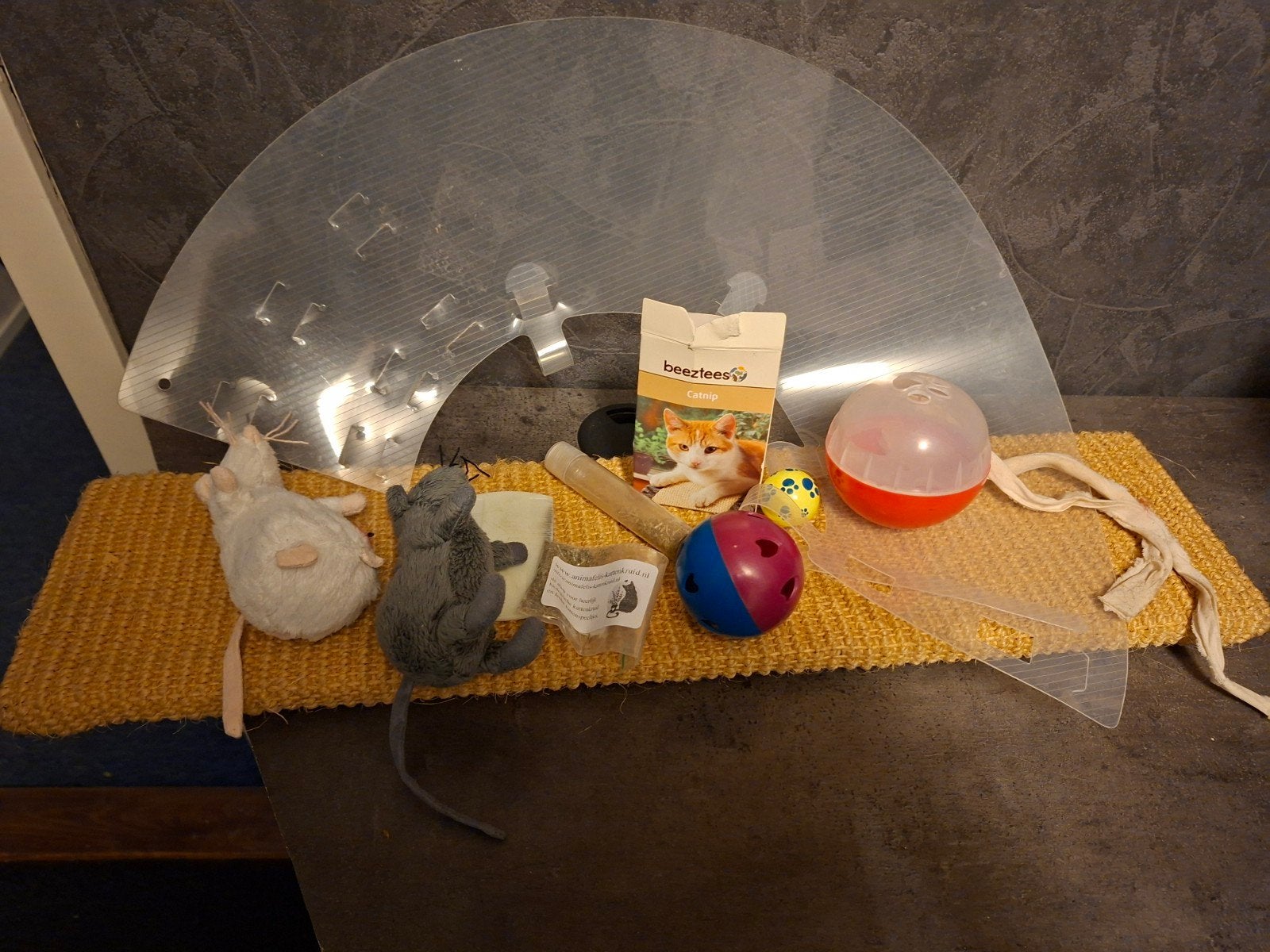 Katten benodigdheden en speeltjes, Ophalen of Verzenden